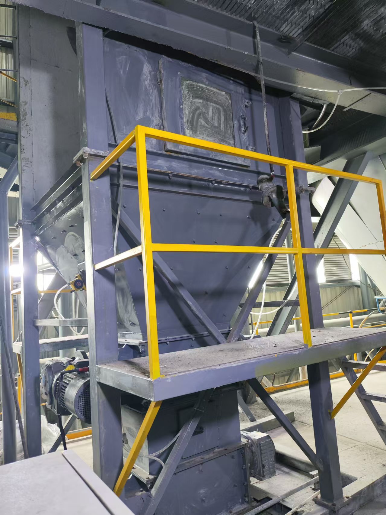 青島迪拓：專(zhuān)業(yè)飛灰處理設(shè)備，破解危廢粉塵處理全流程痛點(diǎn)